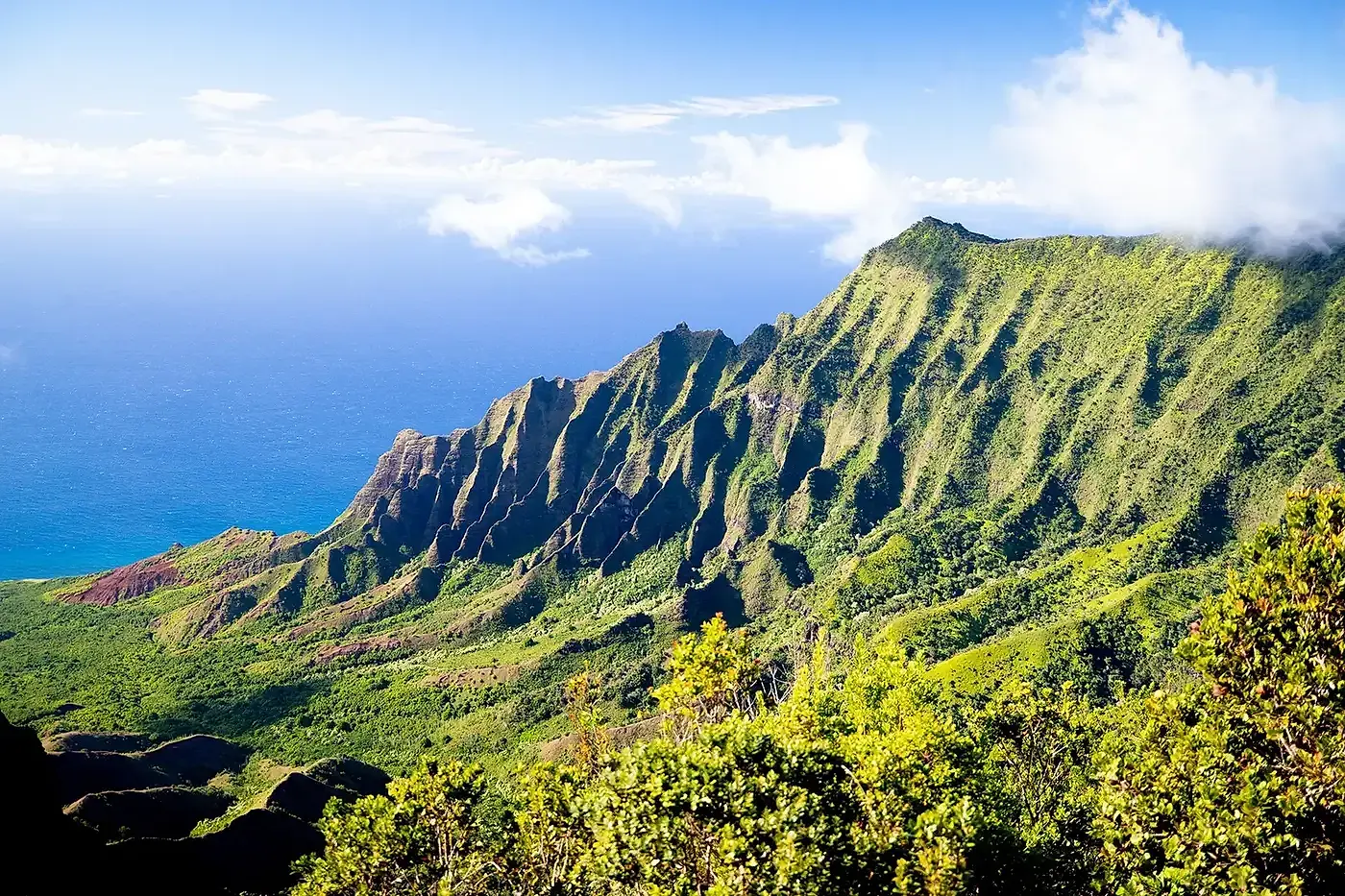 Nā Pali Coast tour scenery