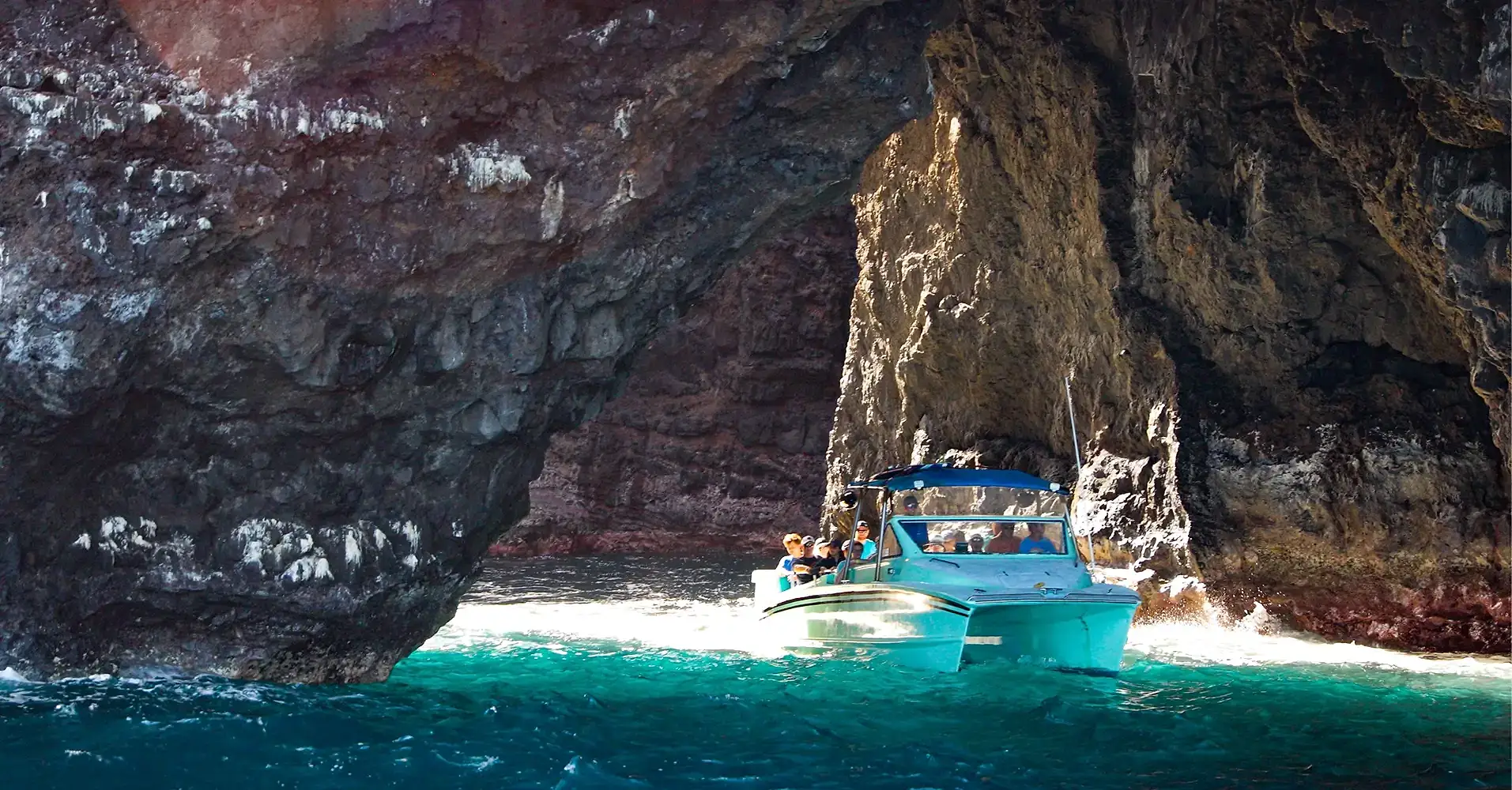 Nā Pali Coast tour scenery